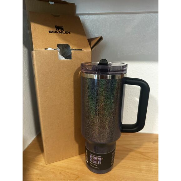 Stanley The Midnight Glitz Quencher ProTour Flip Straw Tumbler NIB - Picture 2 of 5